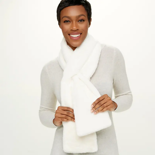 Pull-Through Scarf with Zipper Pocket